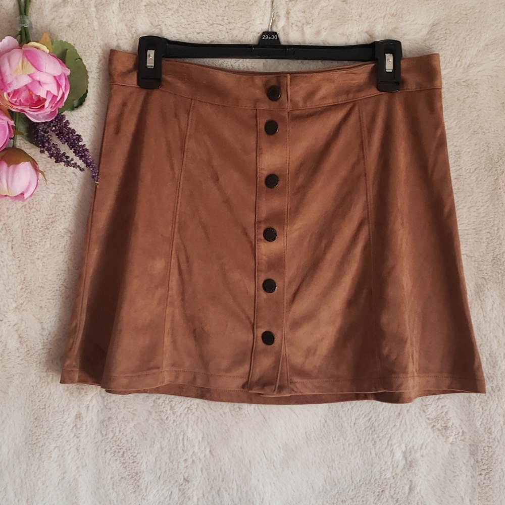 American Eagle Outfitters 6 Suede Snapbutton Skirt